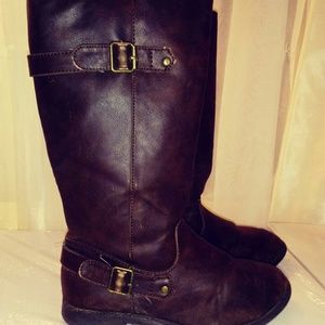 Girls size 1 boots